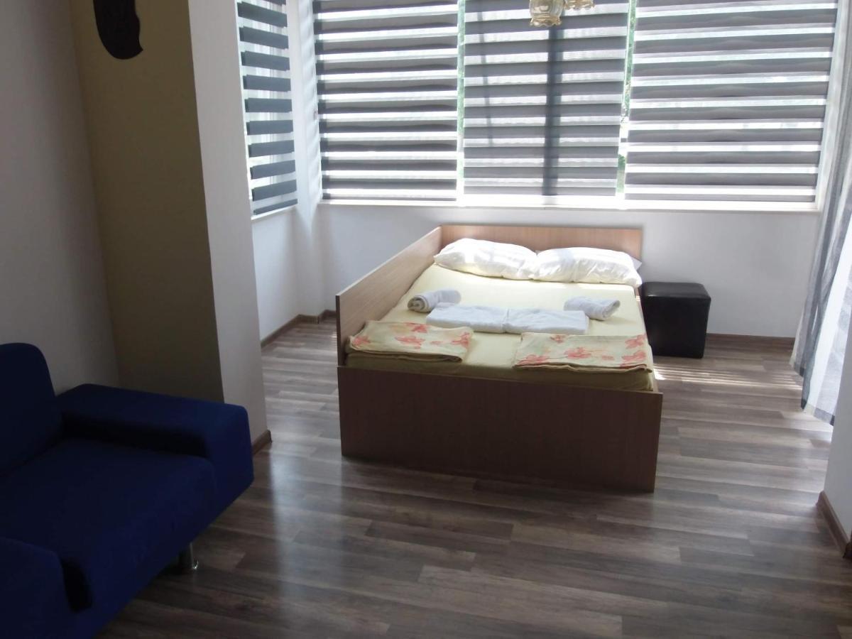 Apartamenti Art Uut 3 I Art Uut 4 Apartman Plovdiv Kültér fotó