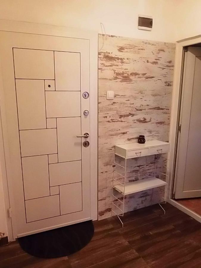 Apartamenti Art Uut 3 I Art Uut 4 Apartman Plovdiv Kültér fotó